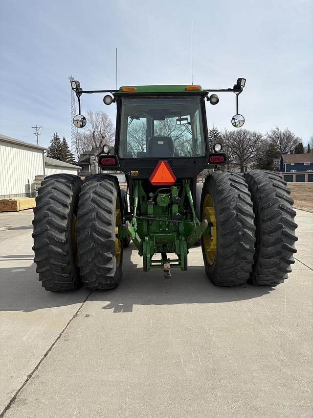 Image of John Deere 4555 equipment image 4