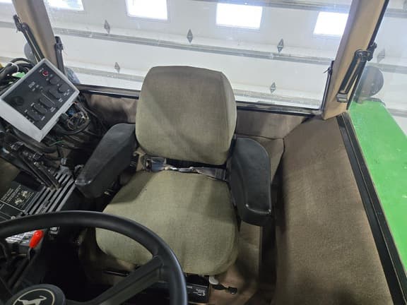 Image of John Deere 4555 equipment image 4