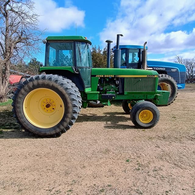 Image of John Deere 4555 equipment image 1