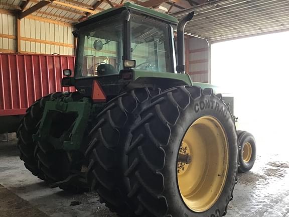 Image of John Deere 4560 equipment image 3