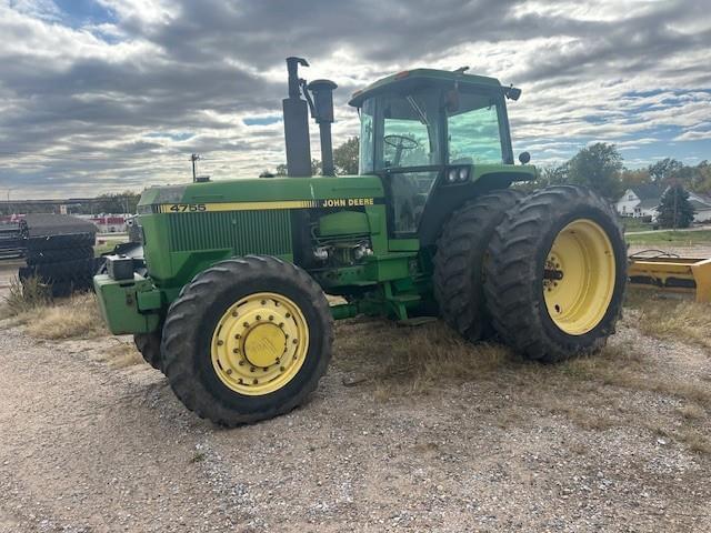 Image of John Deere 4755 Primary image