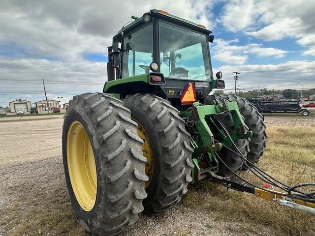 Image of John Deere 4755 equipment image 2