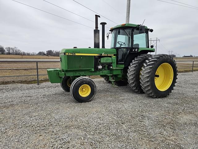 Image of John Deere 4755 equipment image 1