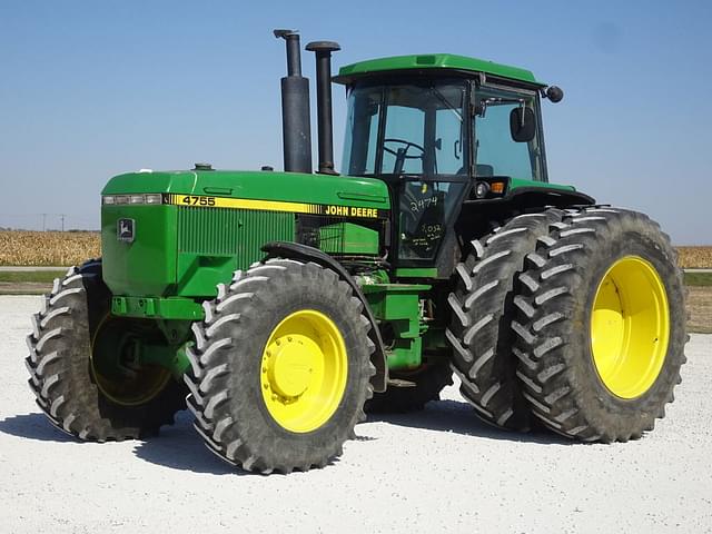 Image of John Deere 4755 equipment image 4