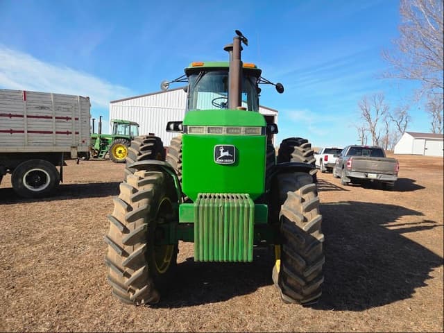 Image of John Deere 4755 equipment image 3