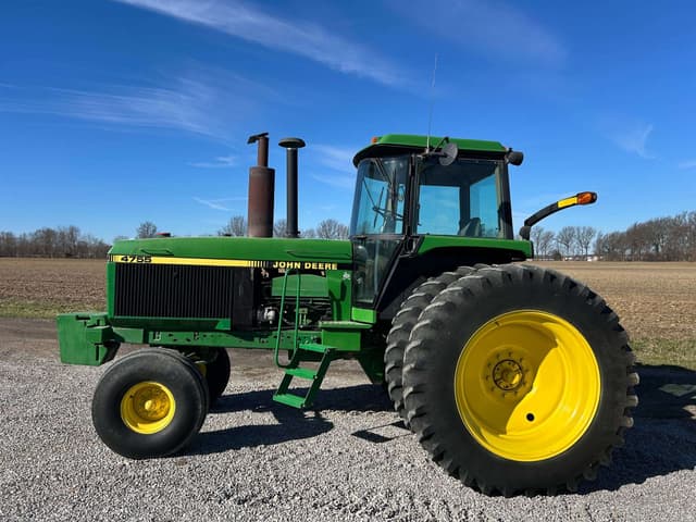 Image of John Deere 4755 equipment image 1