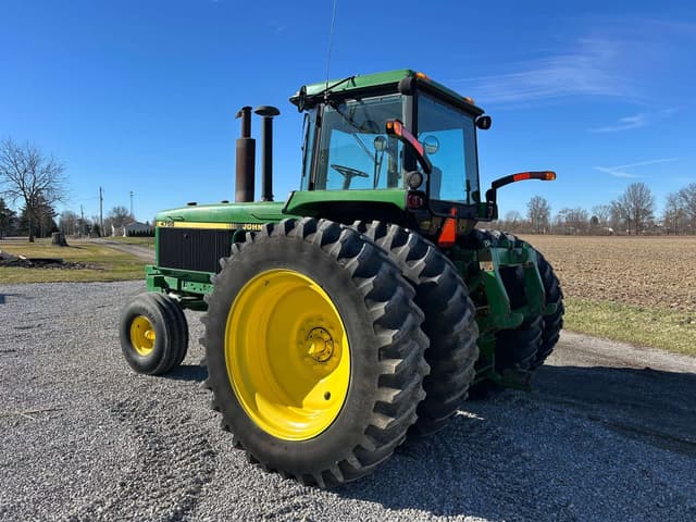 Image of John Deere 4755 equipment image 2