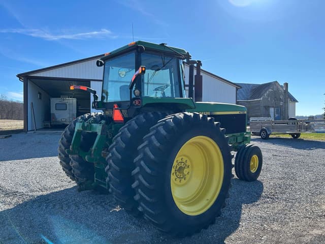 Image of John Deere 4755 equipment image 4