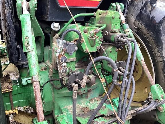 Image of John Deere 4755 equipment image 1