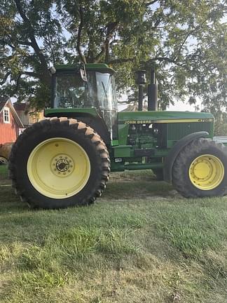 Image of John Deere 4755 equipment image 1