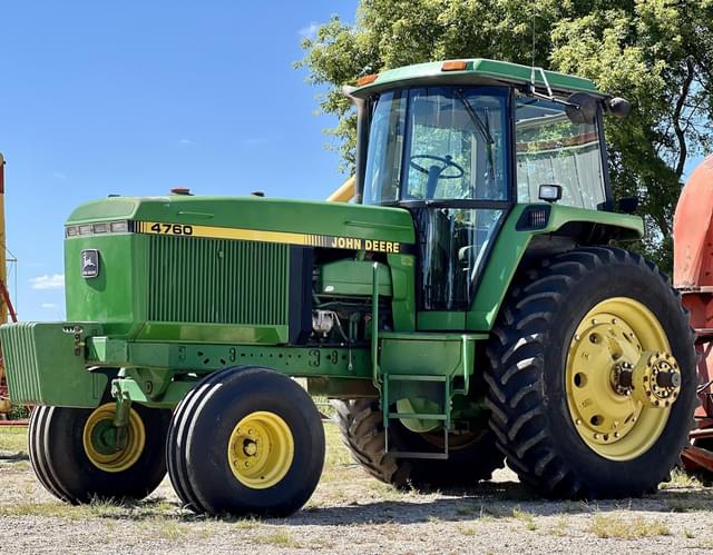 Image of John Deere 4760 equipment image 1
