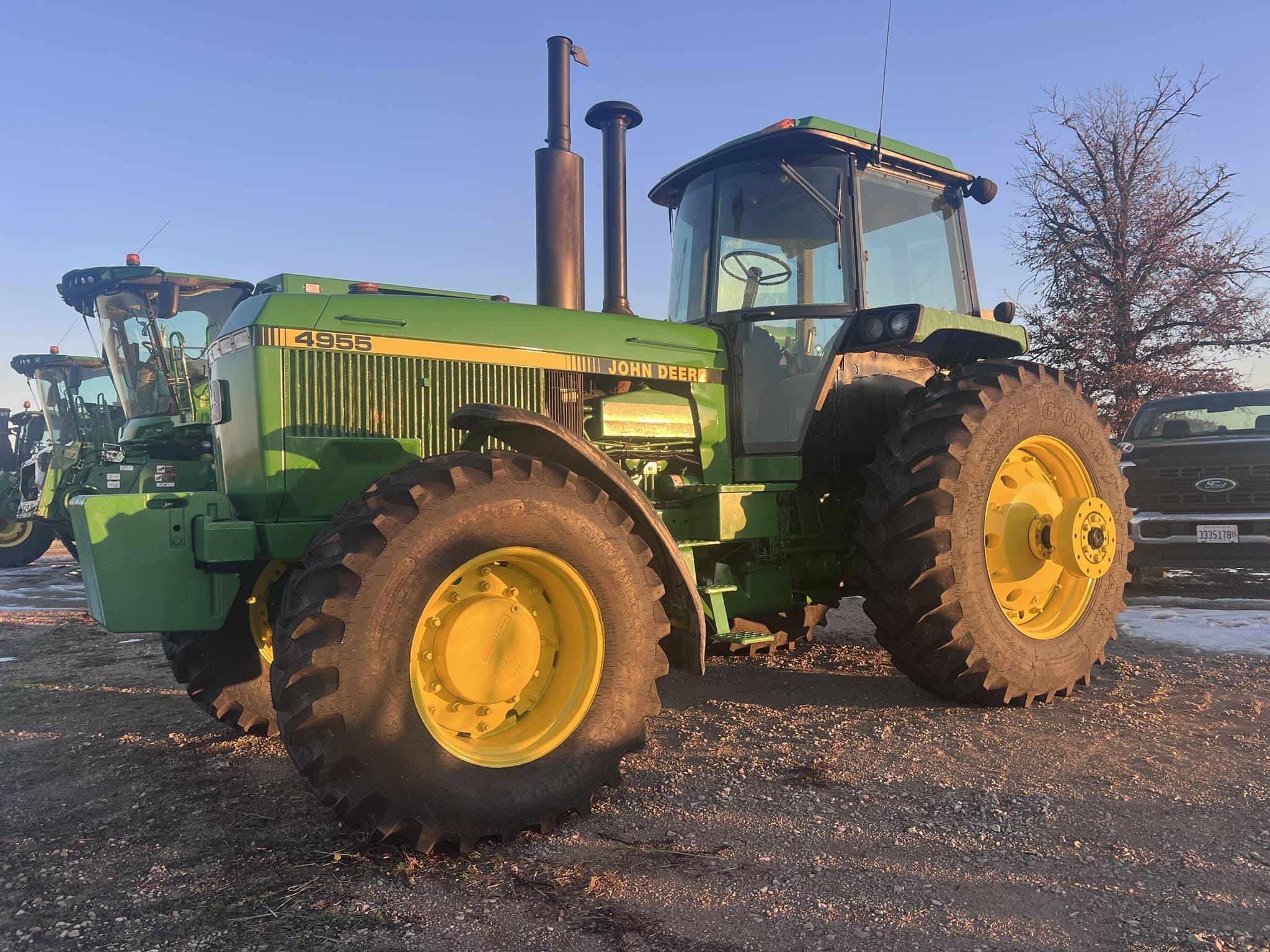 1991 John Deere 4955 Equipment Image0