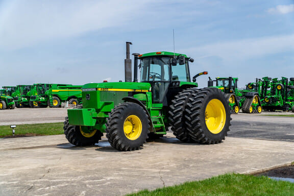 1991 John Deere 4955 Equipment Image0