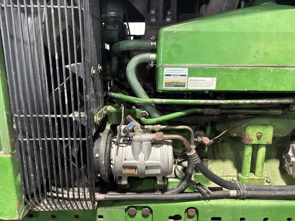 Image of John Deere 4955 equipment image 1