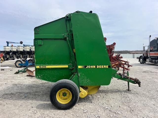 Image of John Deere 535 equipment image 2