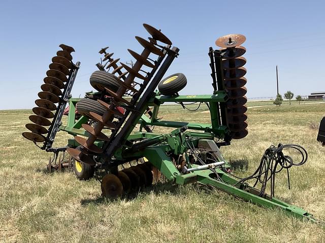 Image of John Deere 630 equipment image 1