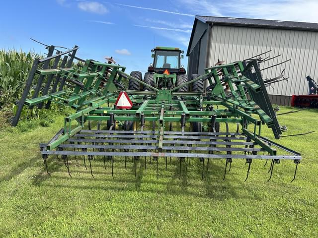 Image of John Deere 724 equipment image 2