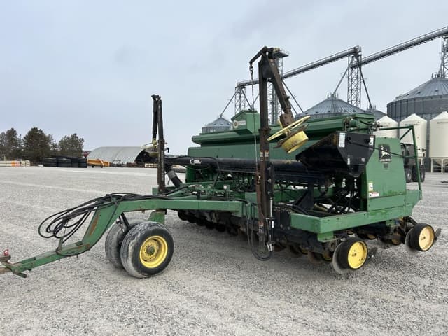 Image of John Deere 750 equipment image 1