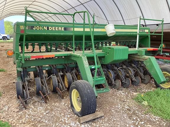 Image of John Deere 750 equipment image 3