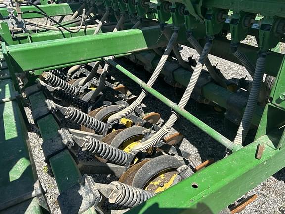 Image of John Deere 750 equipment image 4