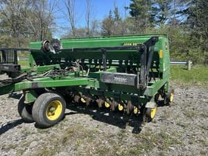 1991 John Deere 750 Image