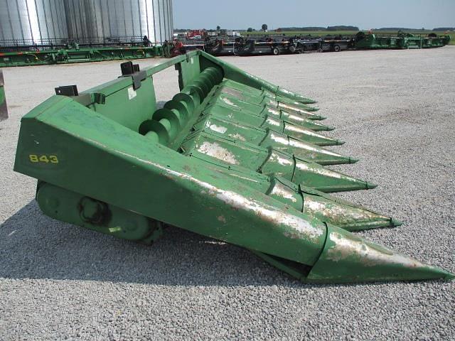 Image of John Deere 843 equipment image 3