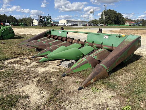 Image of John Deere 843 Primary image