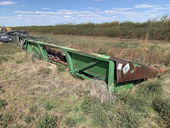 Image of John Deere 843 equipment image 3