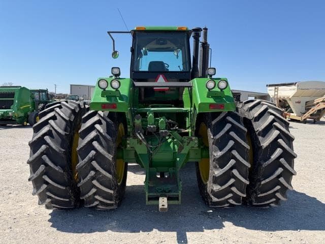 Image of John Deere 8560 equipment image 3