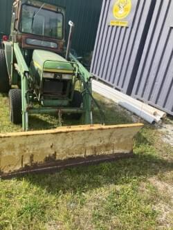 Image of John Deere 870 equipment image 1