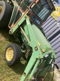 Image of John Deere 870 equipment image 2