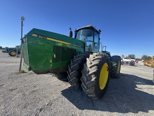 Image of John Deere 8760 equipment image 1