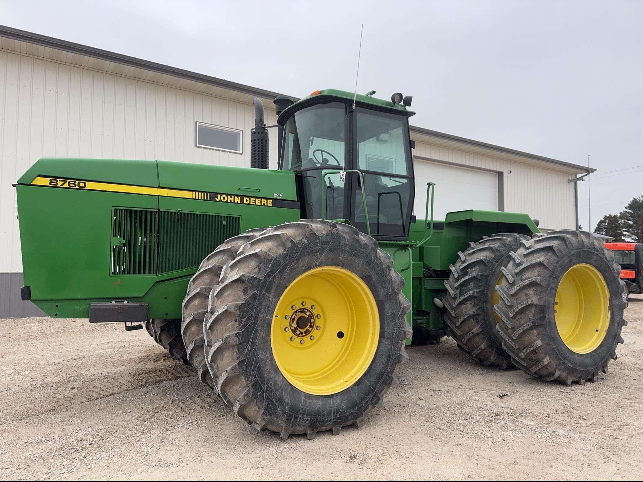1991 John Deere 8760 Equipment Image0