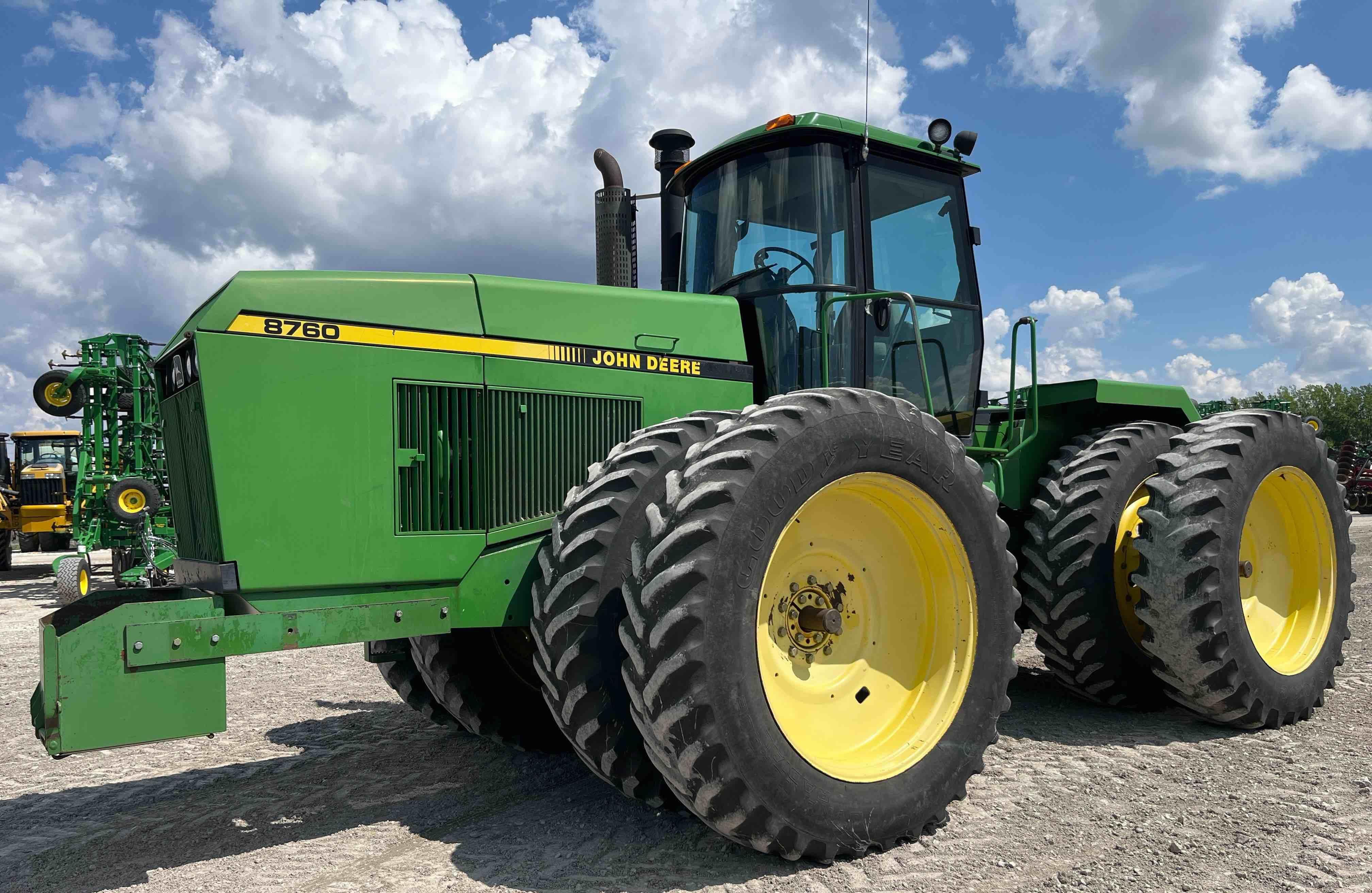 Main image John Deere 8760