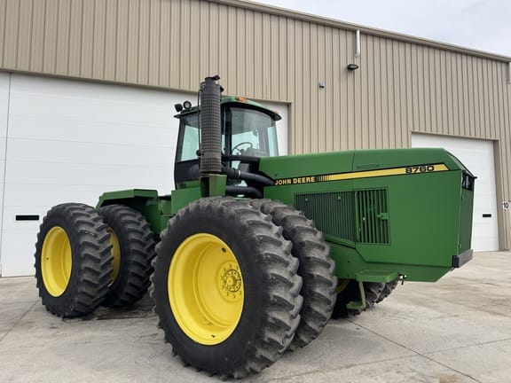 Main image John Deere 8760