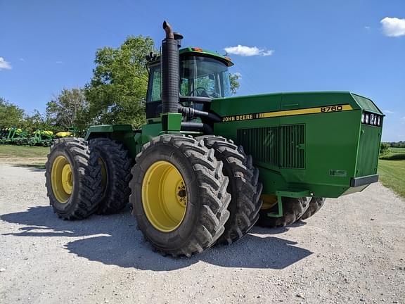 Image of John Deere 8760 equipment image 1