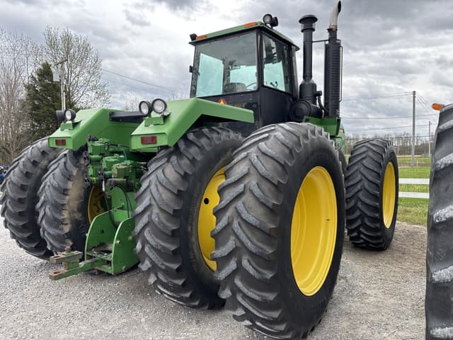 Image of John Deere 8960 equipment image 2