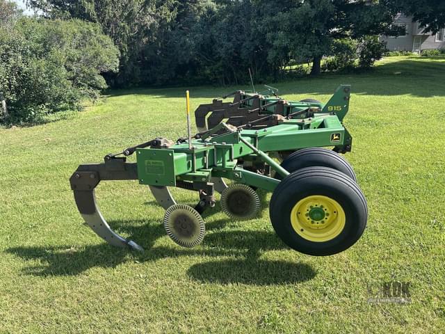 Image of John Deere 915 equipment image 1