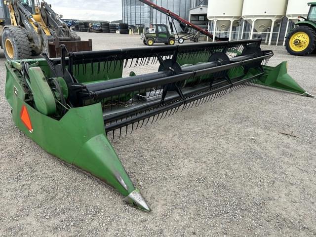 Image of John Deere 920 equipment image 3