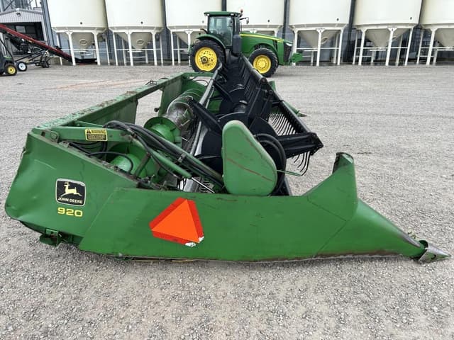 Image of John Deere 920F equipment image 3