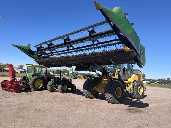 Image of John Deere 925 equipment image 1