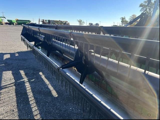 Image of John Deere 925 equipment image 4