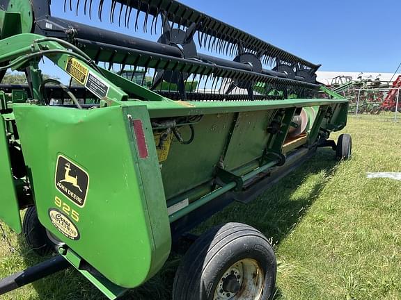 Image of John Deere 925 equipment image 2