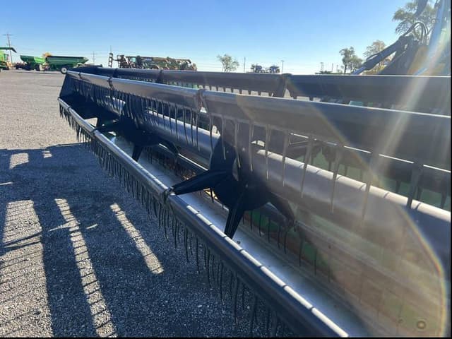 Image of John Deere 925 equipment image 4