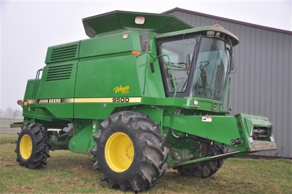 1991 John Deere 9500 Equipment Image0
