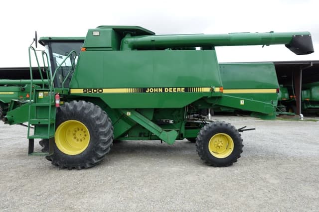 Image of John Deere 9500 equipment image 1
