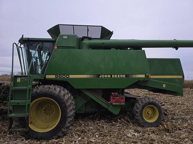 Image of John Deere 9600 equipment image 2