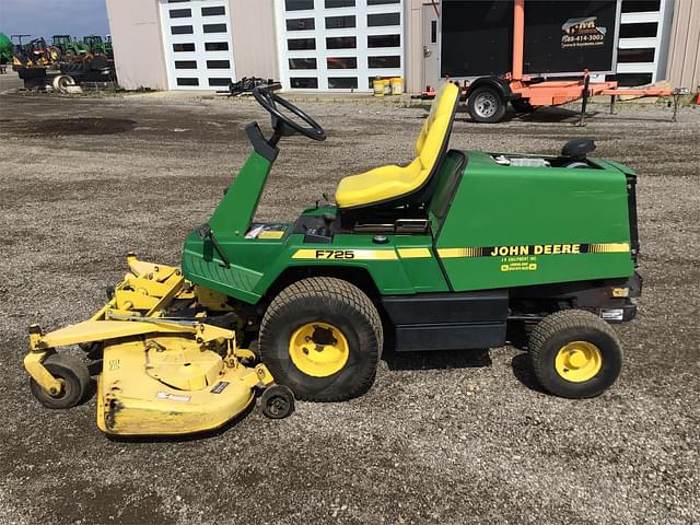 Image of John Deere F725 equipment image 1