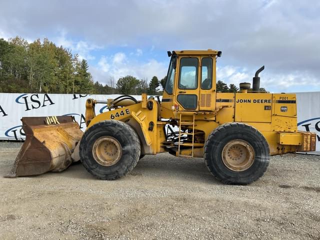 Image of John Deere 644E equipment image 1