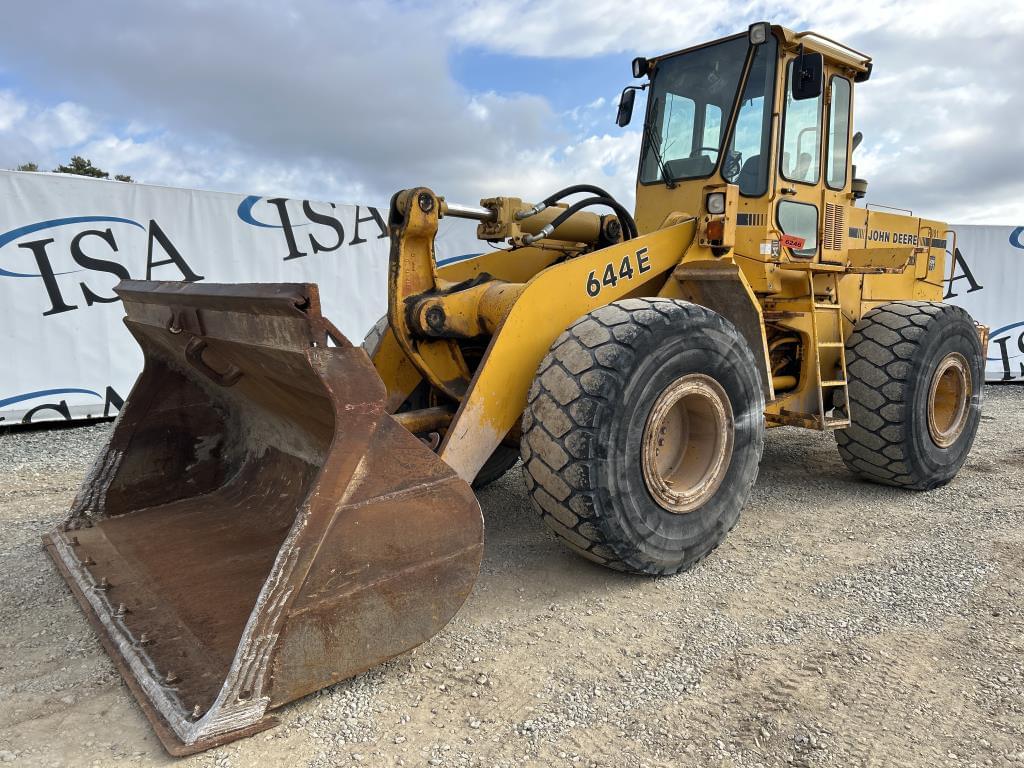Image of John Deere 644E Primary image